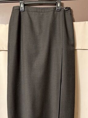 Tailored Charcoal Pencil Skirt - Women's Professional Fit